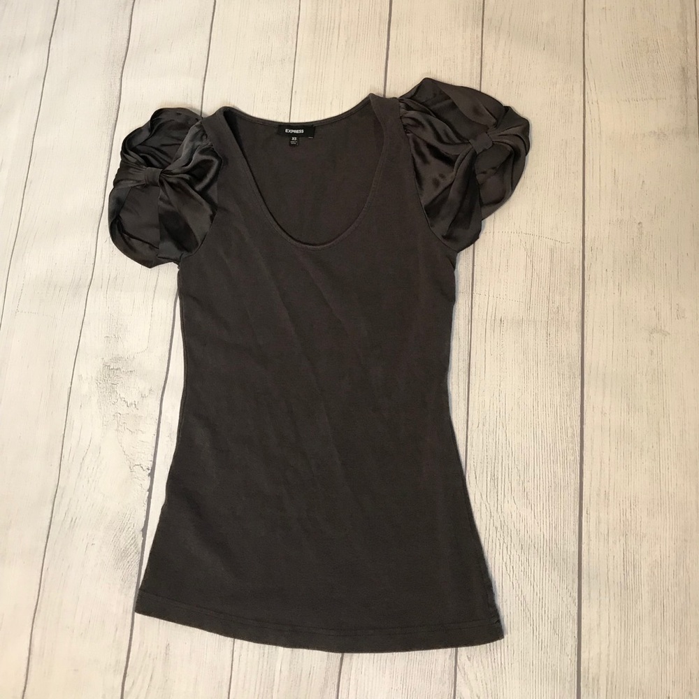 Express ruffle cold shoulder top